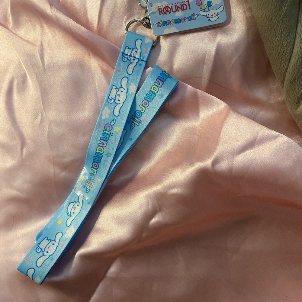 Hello Kitty Key chain - Picture 2 of 2